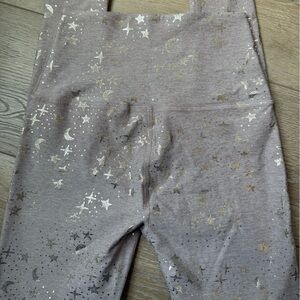 Beyond Yoga Gray Leggings with Gold Accents